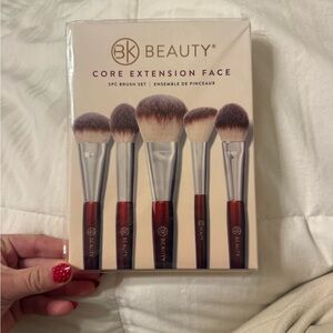 BK Beauty Core Extension Face Brush Set - Red and Silver